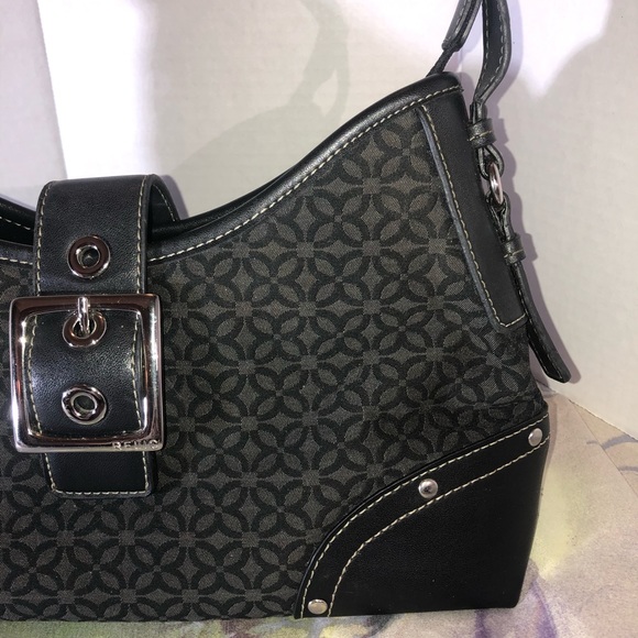 Relic Hobo Style Big Buckle Purse - Picture 4 of 13